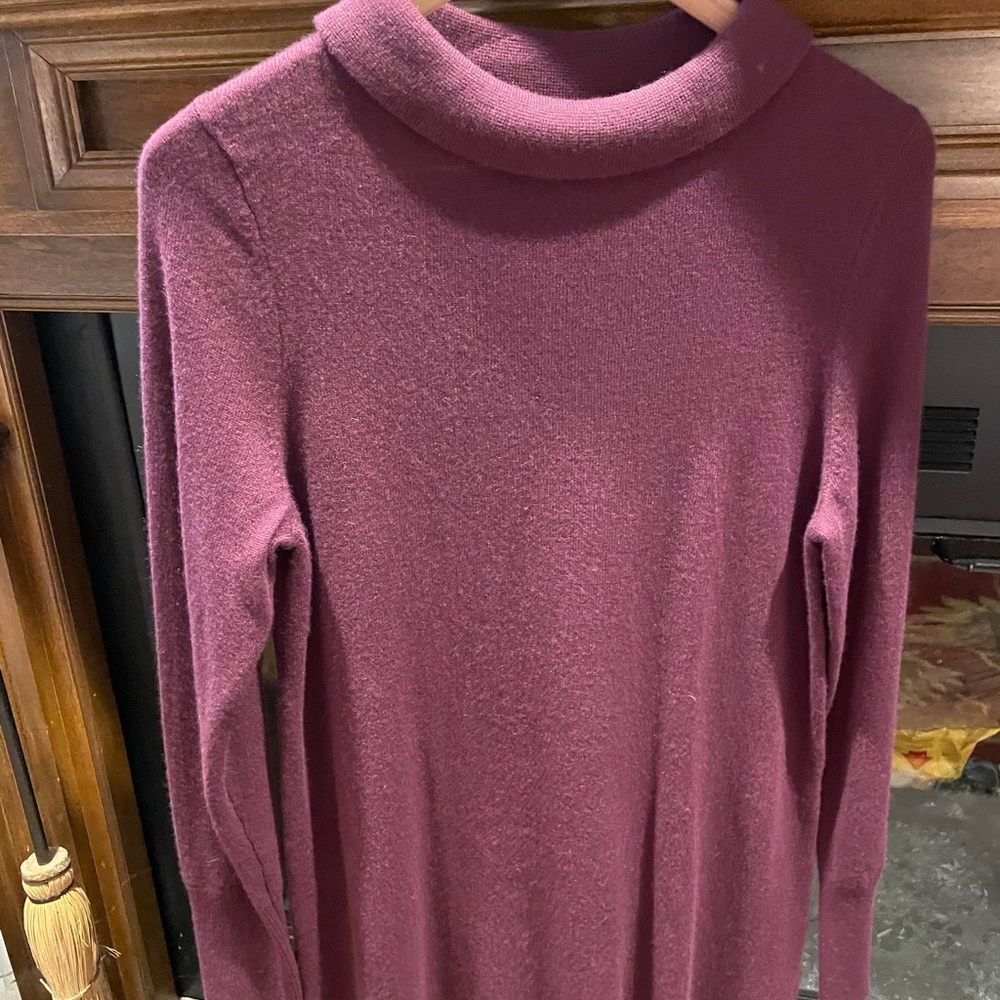 NWT 100% Cashmere Sweater